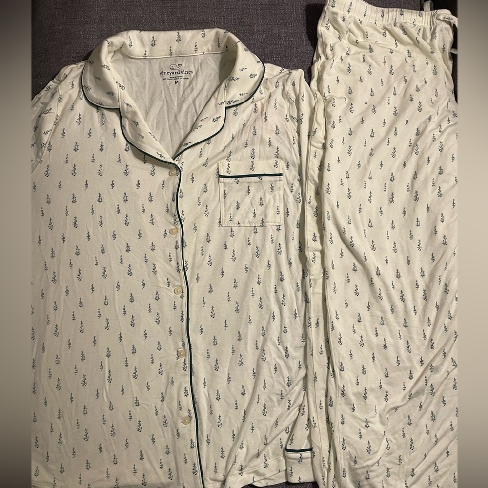 Vineyard Vines Loungewear Pajamas - Top and Bottoms